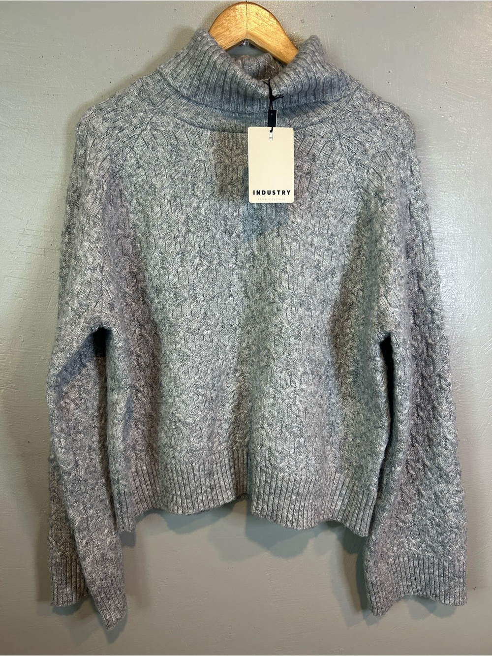 INDUSTRY Cable Knit Light Gray Turtleneck Sweater 94% Polyester 6% Wool